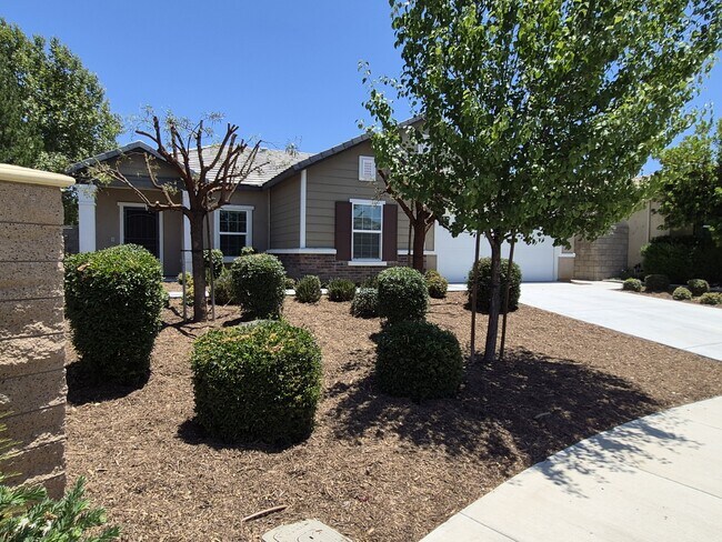 Building Photo - 31810 Ives Ct