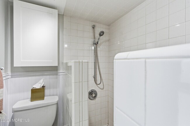 Building Photo - 74 Mt Hermon Way