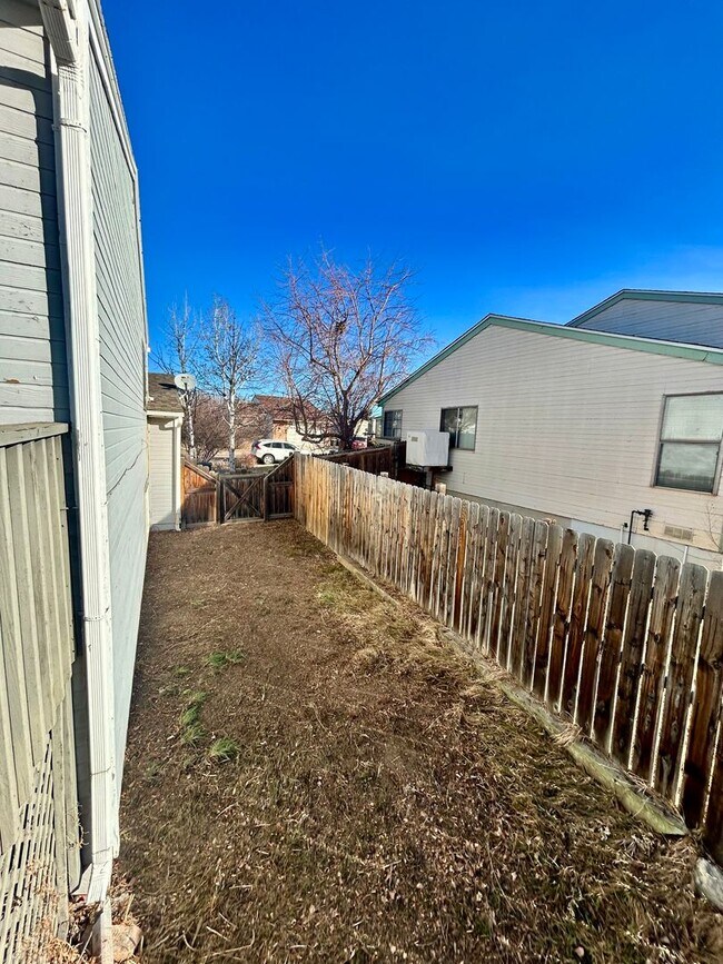 Building Photo - Completely Remodeled Home for Rent in Northwest Longmont