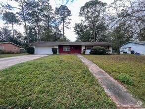 Building Photo - 3BR/2BA House in Northwood Pines - availab...