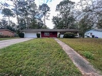 Building Photo - 3BR/2BA House in Northwood Pines - availab...