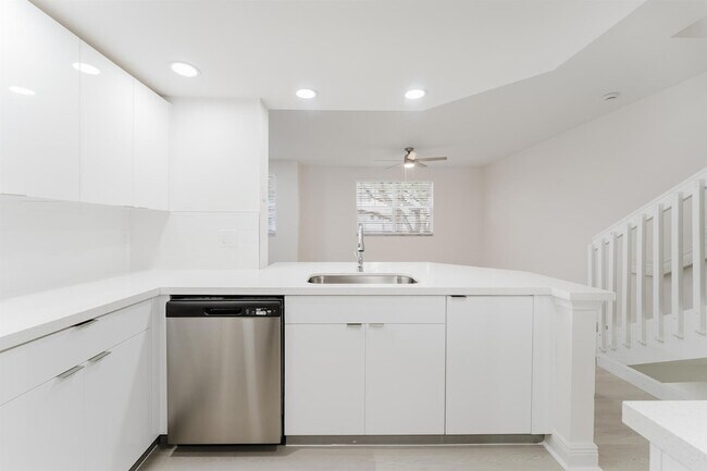 Building Photo - 20889 St Andrews Blvd