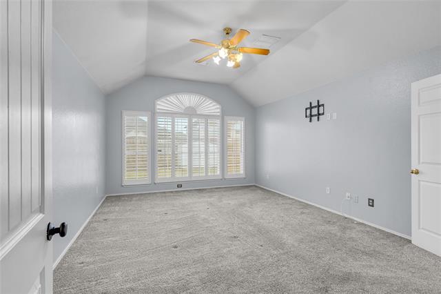 Building Photo - 6911 Thunderbird Dr