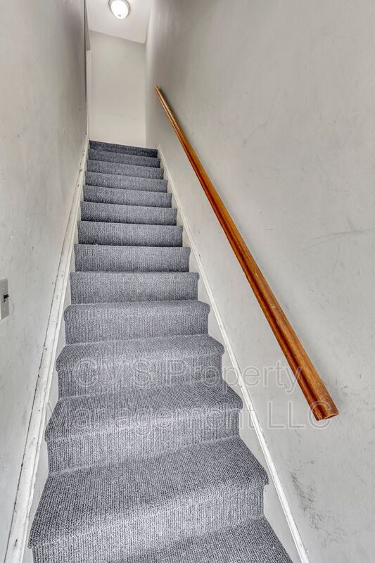 Building Photo - 55 Gill Ln