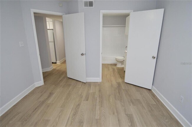 Building Photo - 8758 Mallard Reserve Dr