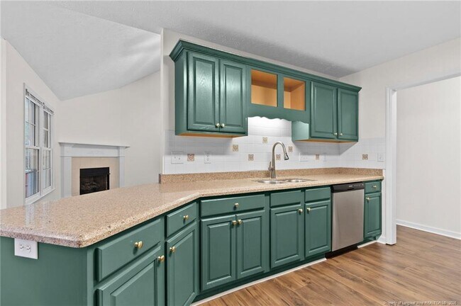 Building Photo - 757 Stone Cross Dr