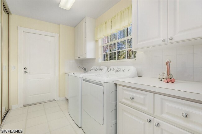 Building Photo - 4147 Los Altos Ct