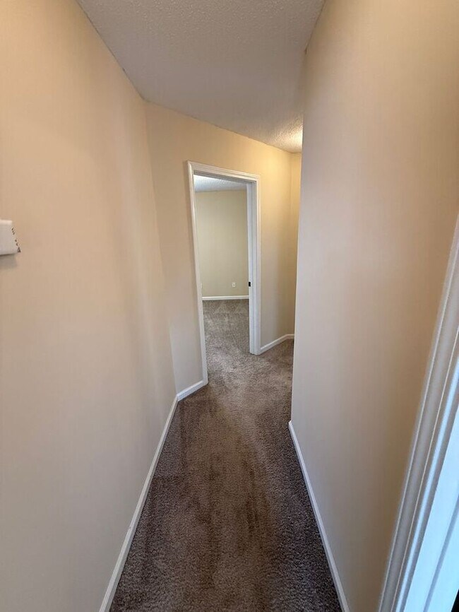 Building Photo - Gated Community - 3 Bedroom 2 Bathroom Cordova Rental Home