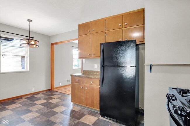 Building Photo - 1213 N Lesley Ave