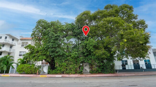 Building Photo - 1550 Drexel Ave