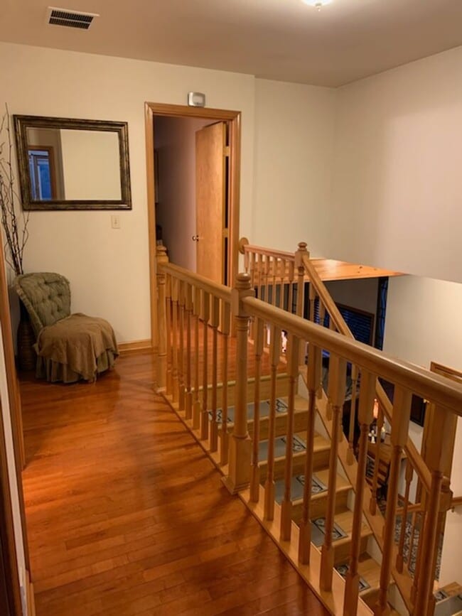 Building Photo - 1238 W 12th St