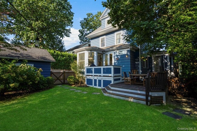 Building Photo - 5 Gerlach Pl