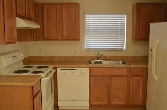 Building Photo - 1555 Reflection Cove