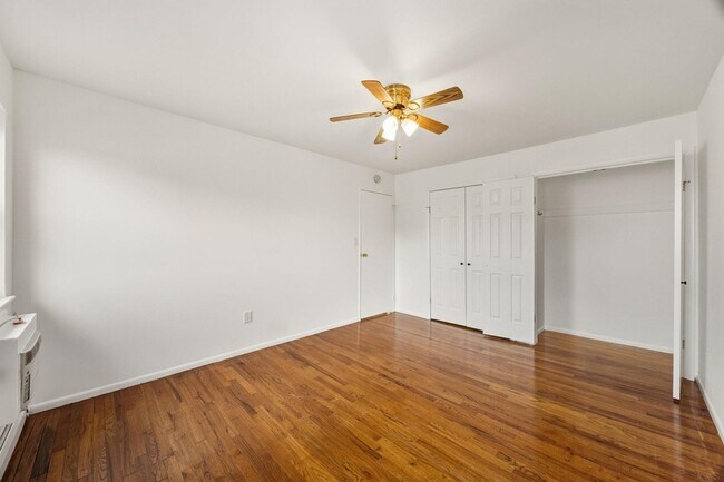 Building Photo - 1474 68th St