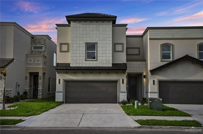 Primary Photo - 18 Corales St