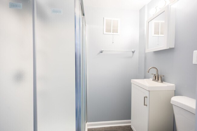 Building Photo - Lovely 3 BR/2.5 BA EOG Townhome in Temple ...