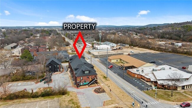 Building Photo - 1115 N Leverett Ave