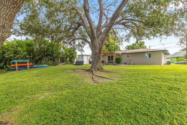 Building Photo - 2586 Auburn Blvd