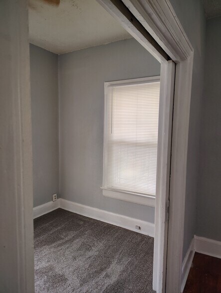 Building Photo - 1118 Wildwood Ave
