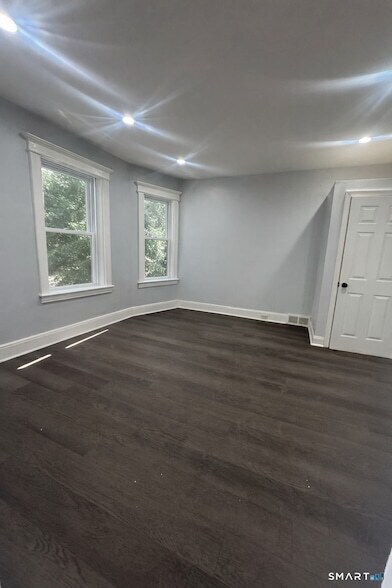 Building Photo - 219 Orchard St