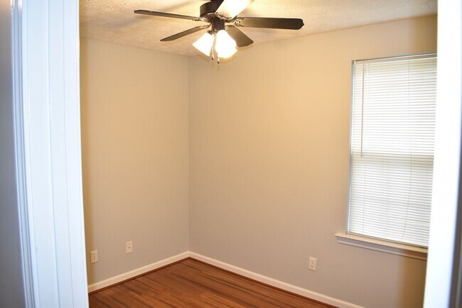 Building Photo - 3 Bed/2 Bath Home in East Nashville, Pet F...