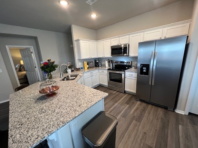 Loads of granite countertops - 2904 Emil Dr