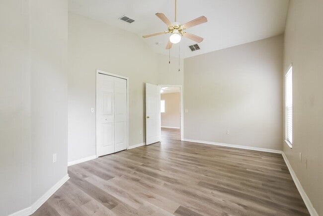 Building Photo - 4539 Cypress St