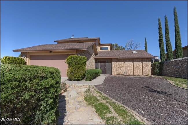 Building Photo - 601 Firedale Ln
