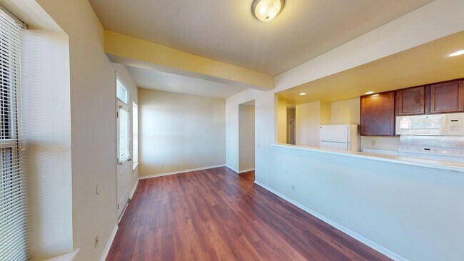 Building Photo - 3861-3869 McRee