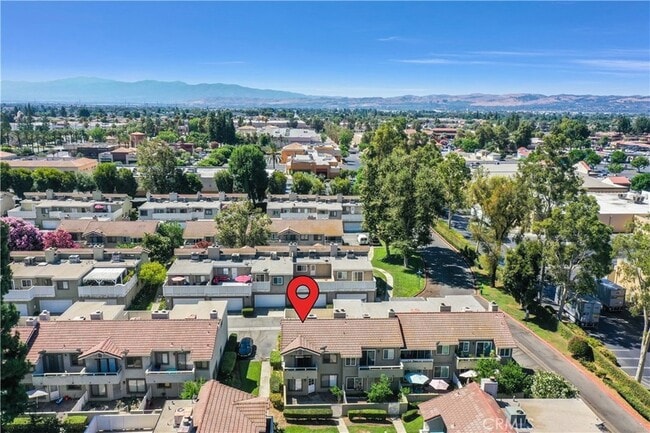 Building Photo - 5422 Chippewa Ct