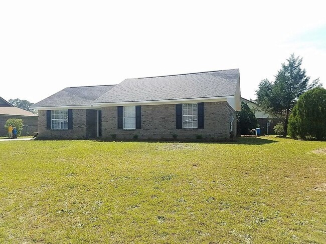 Building Photo - 721 Cindy Ln