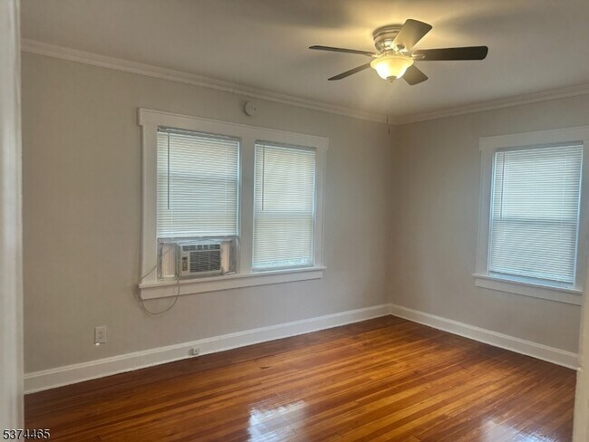 Building Photo - 74 Monticello Ave