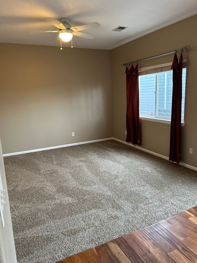 Building Photo - 12421 S Hollow Creek Ct