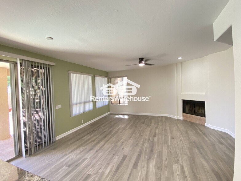 Building Photo - 9121 E Nittany Dr