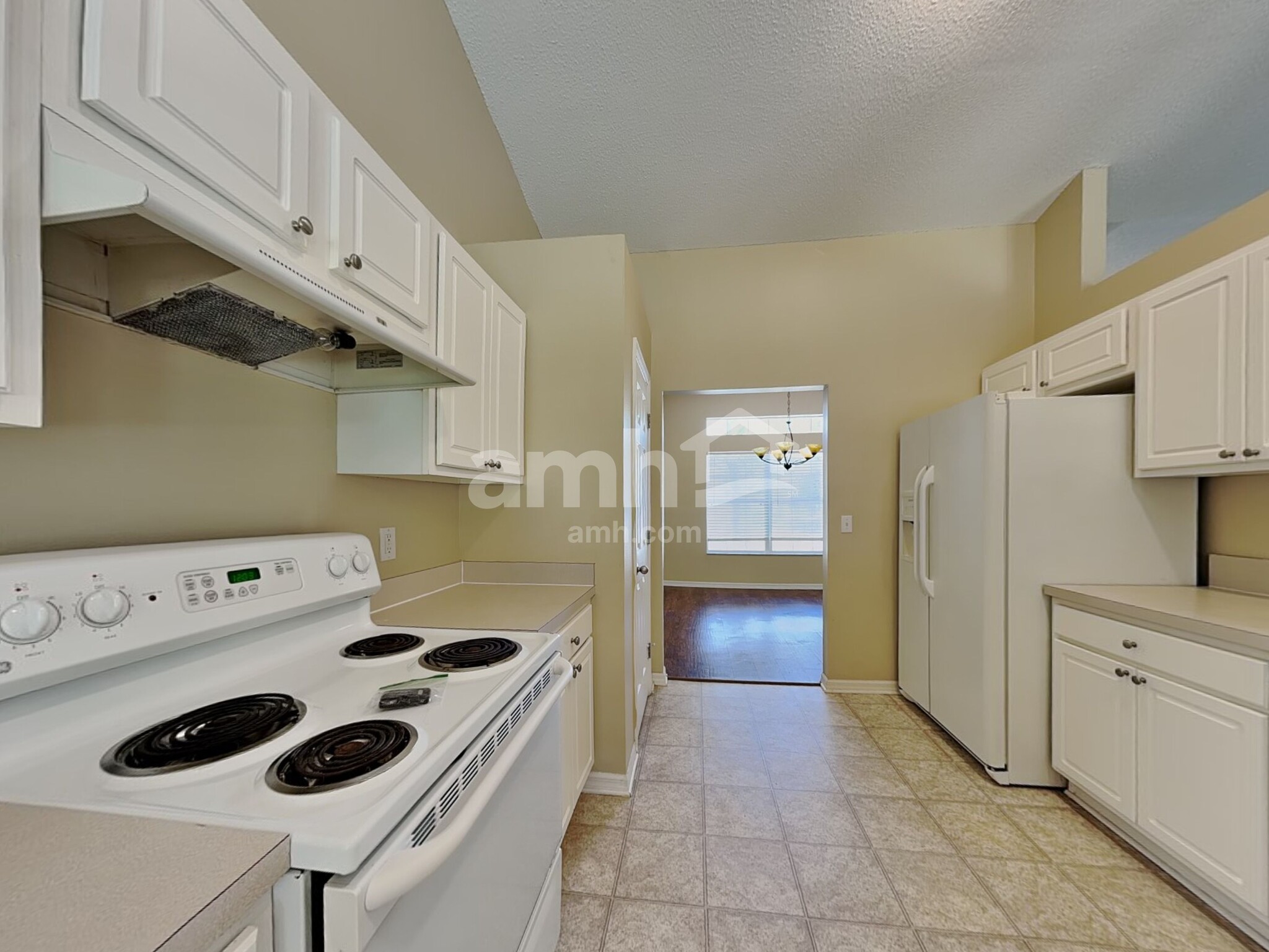 Building Photo - 2085 SE North Blackwell Dr