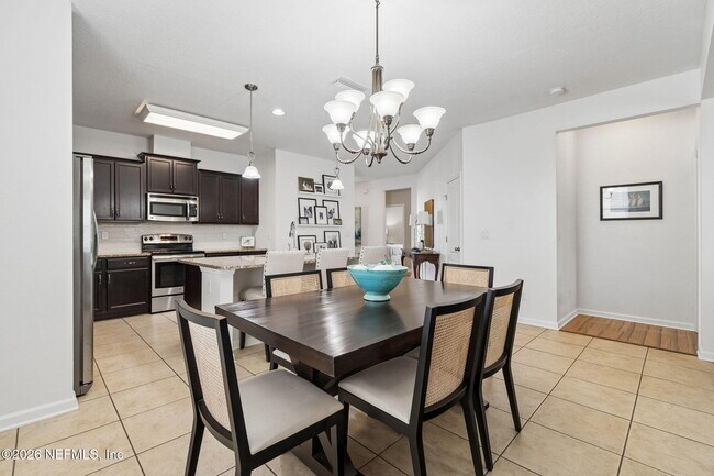 Building Photo - 206 Mission Cove Cir