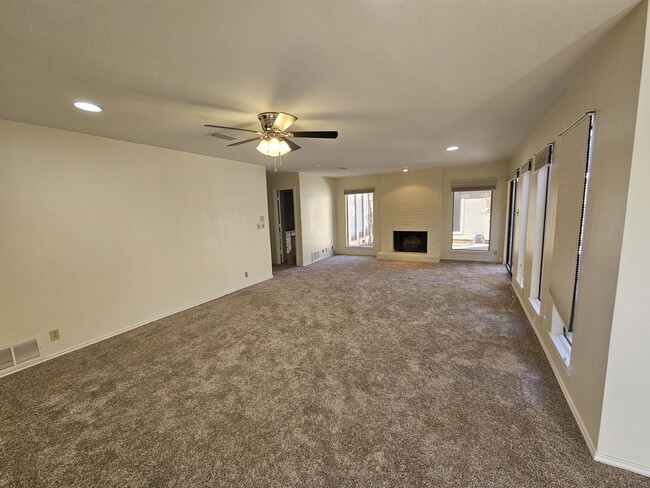 Building Photo - 5113 Ashdown Pl