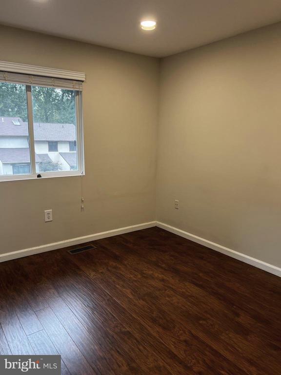 Building Photo - 2312 Glade Bank Way