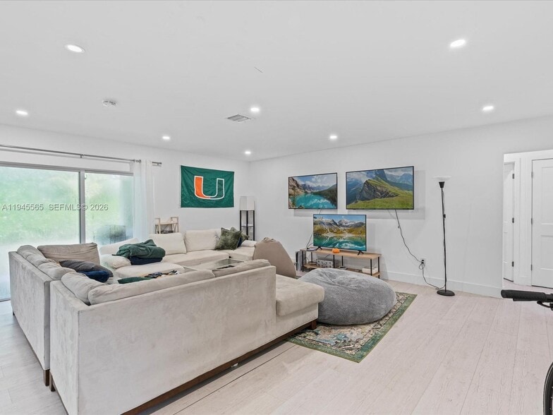 Building Photo - 5265 SW 78th St