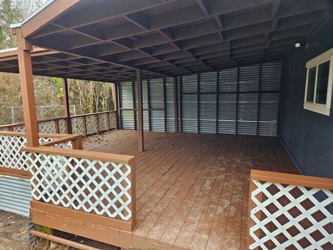 Building Photo - 3Bd/2Ba Manufactured Home - For viewing!