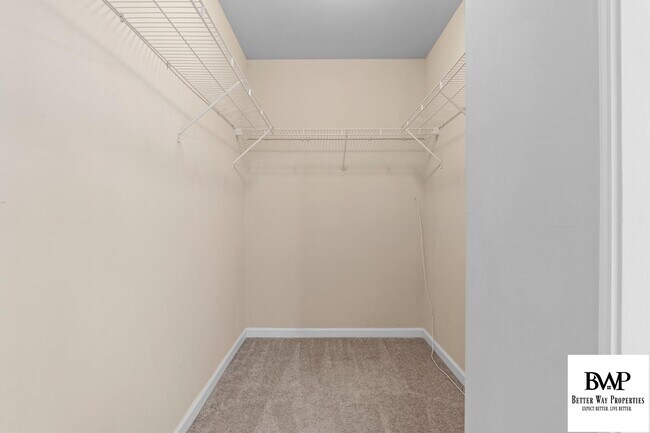 Building Photo - 11 Belhaven Dr