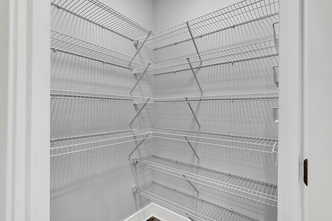 Building Photo - 6082 Carina Rd