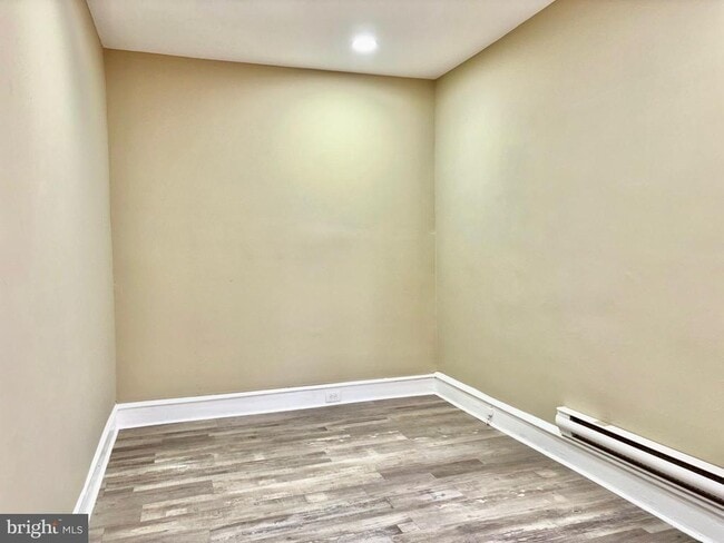 Building Photo - 831 S 59th St