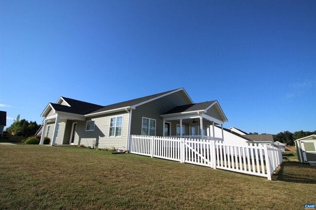 Building Photo - 147 Langley Dr