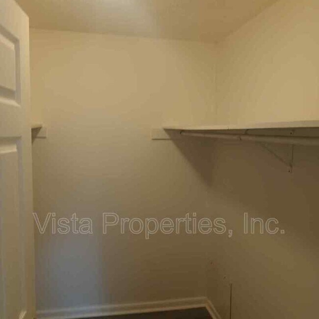 Building Photo - 4119 Glen Hill Manor Dr