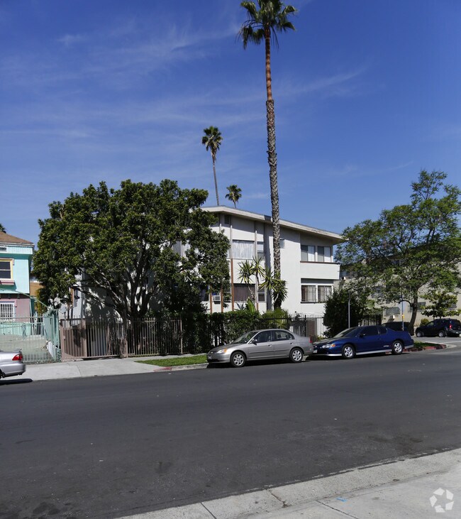 Building Photo - 740 S. St. Andrews Pl.