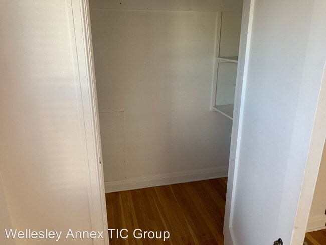 Building Photo - 1 br, 1 bath Apartment - 1405 SE Belmont St.