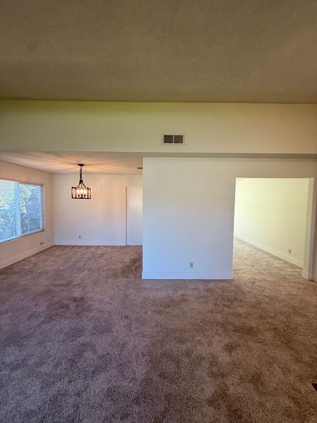 Building Photo - Orcutt Single Story Recently Updated Home with Large Yard