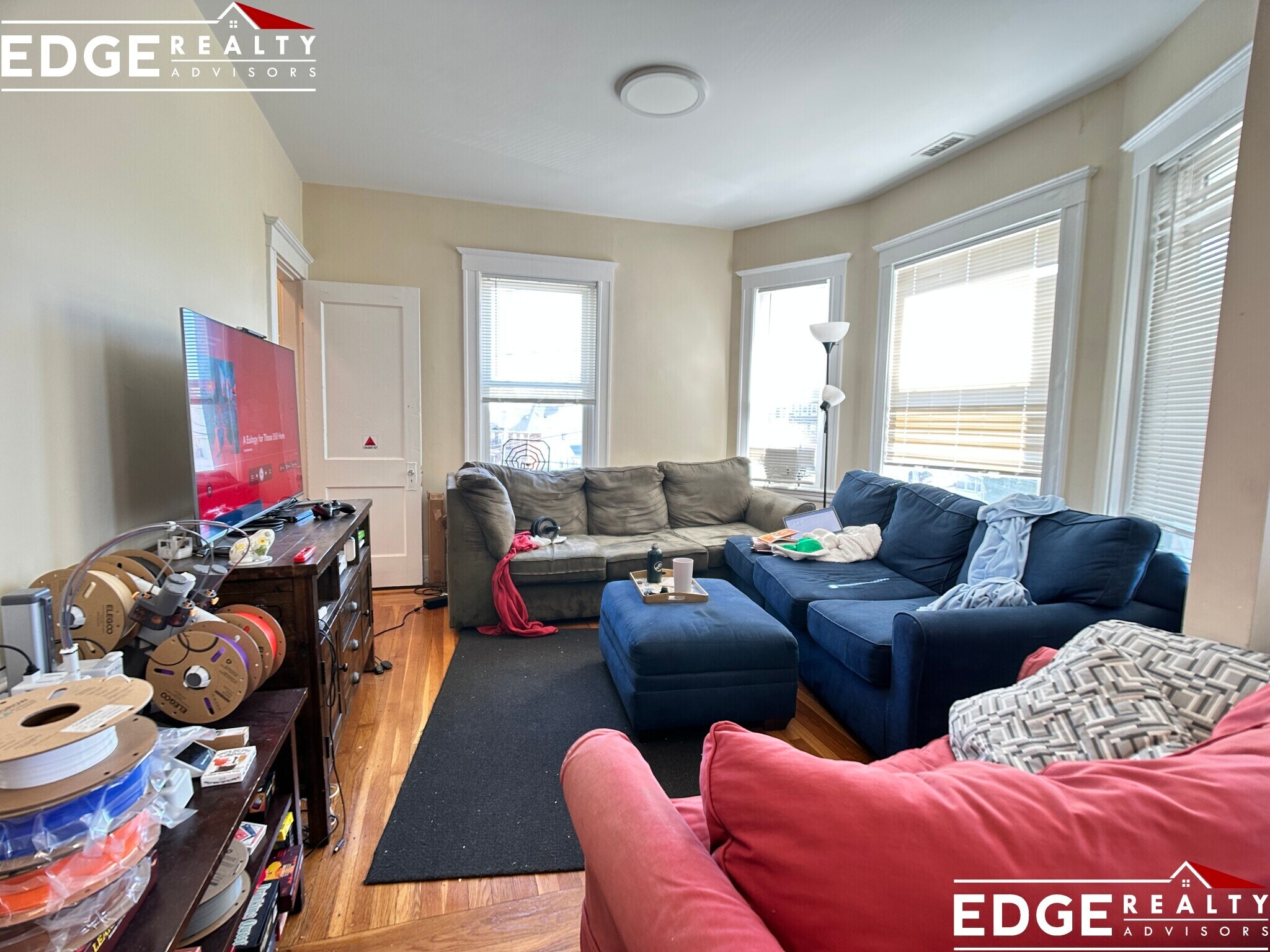 Building Photo - 9 Glenley Ter