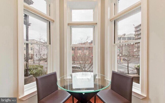 Building Photo - 1502 17th St NW
